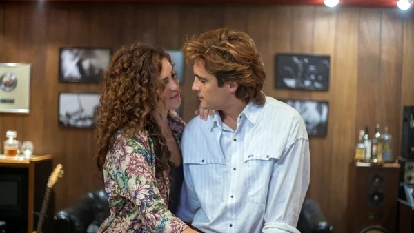 Intimate moment between two characters in "Luis Miguel: The Series".