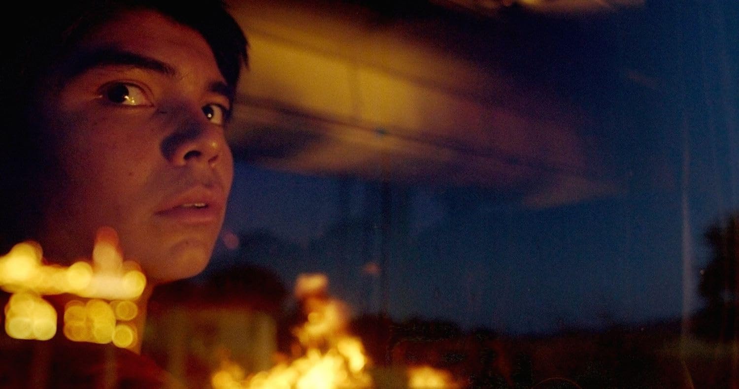 Sujo – La sombra de la traición